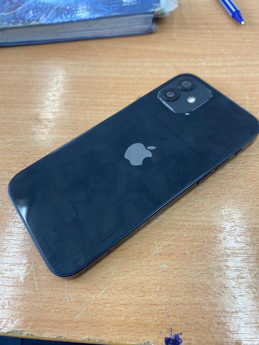 iphone 12 и samsung note 8