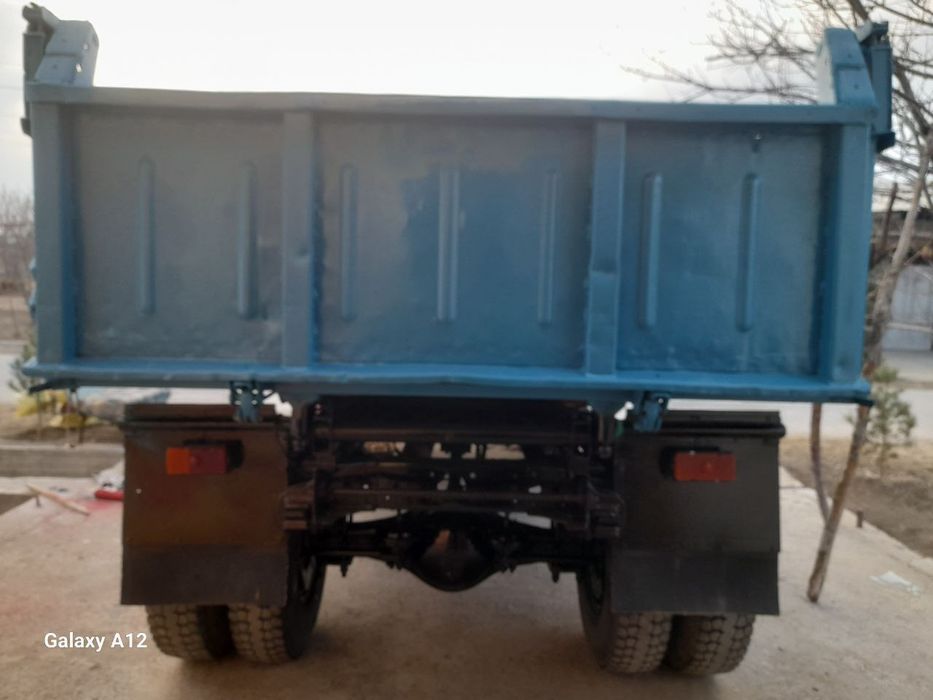 1990 yil holati ideal