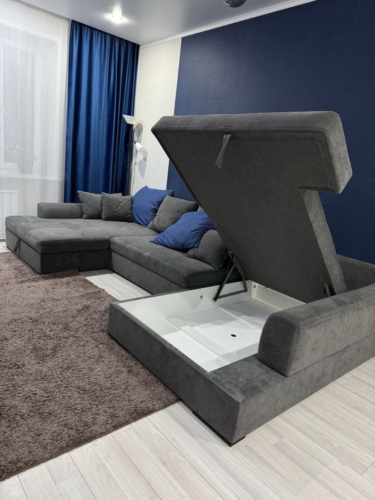 Продам Диван в очень хорошем состоянии