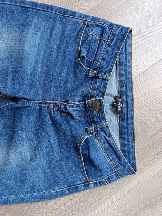 Guess дамски дънки, 26