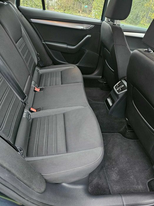 Шкода Октавия 83 000км - бензин