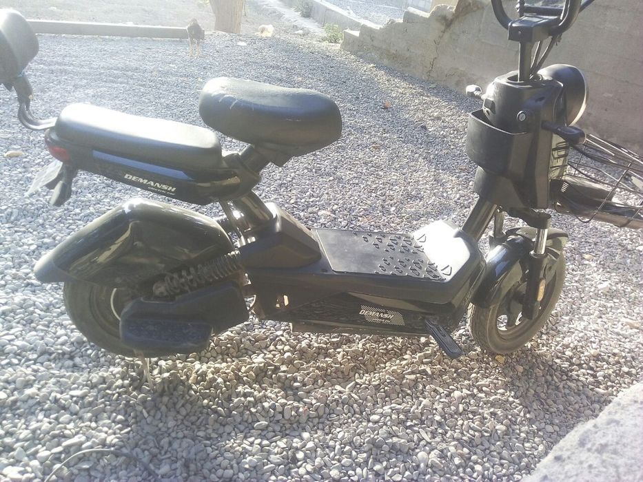 Skuter ferari tezligi 150