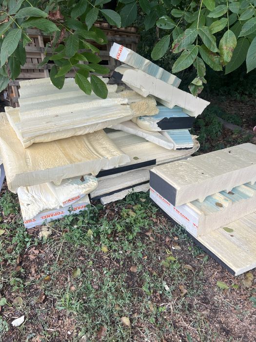 Spumă poliuretanică – resturi, GRATIS pentru cine are idei!