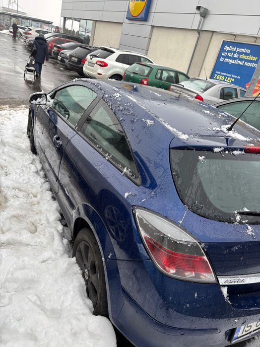 Opel Astra H GTC