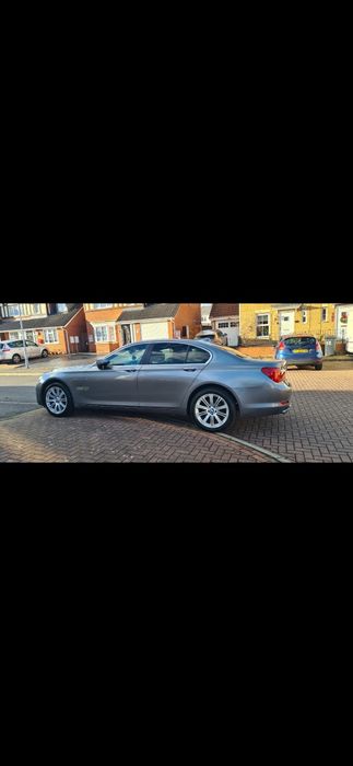 Dezmembrez BMW  730SE