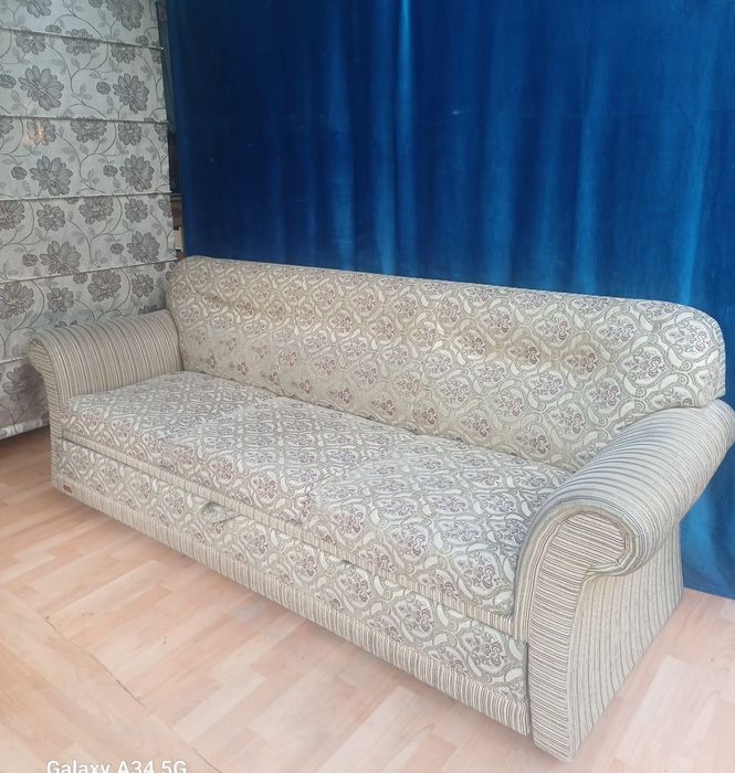 Диван раскладной  бесплатно по городу