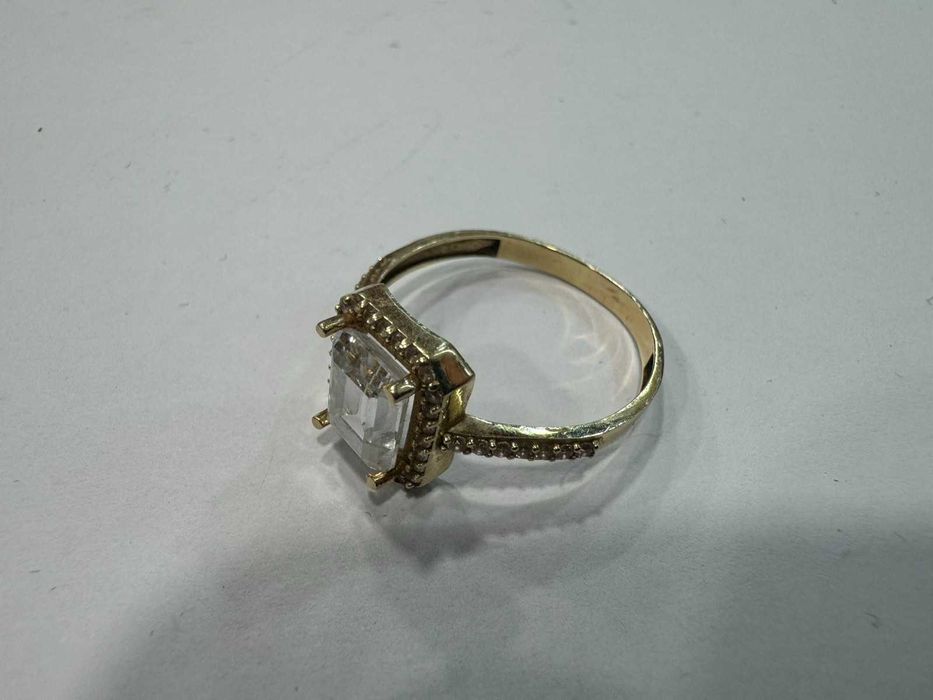 Златен дамски пръстен 14К- 2,20гр