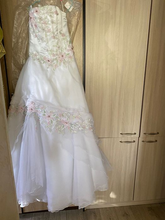 Продам свадебное платье