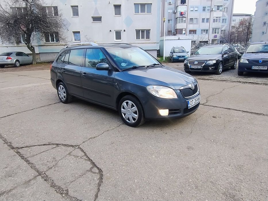 Vând Skoda Fabia 2