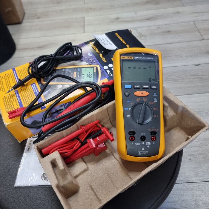 Amanet F28: Tester izolatie FLUKE 1507 Megaohmmetru NOU