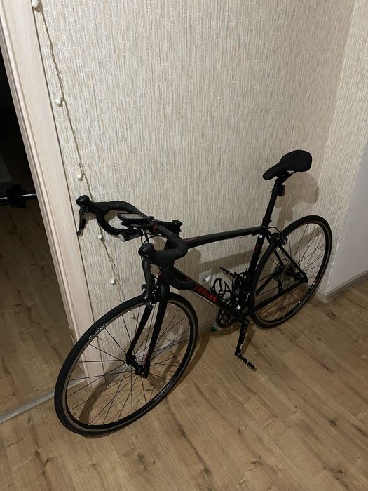 Продам шоссейный велосипед Trek Domane AL 2