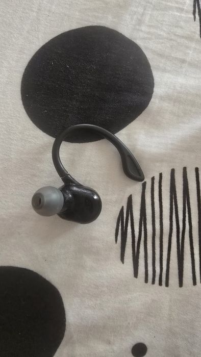 Casti Lenovo noi 30 roni Casti blootyt noi 15 roni bucats