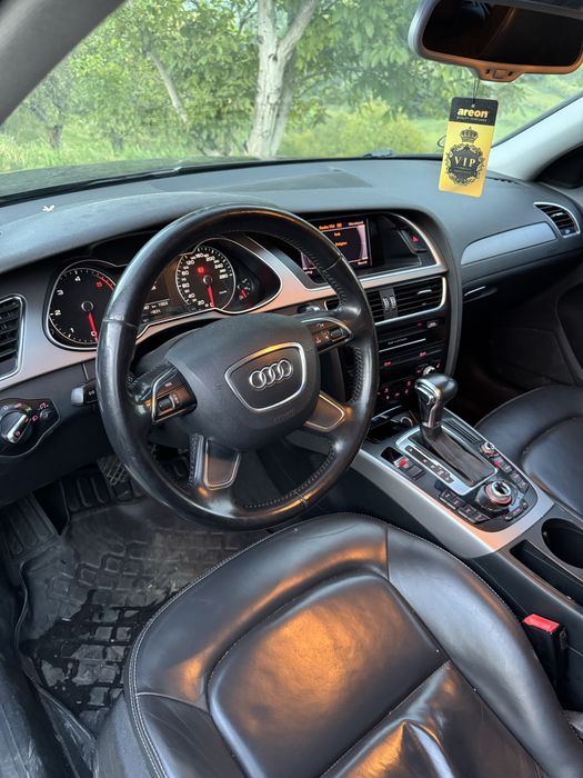 Audi A4 B8 facelift