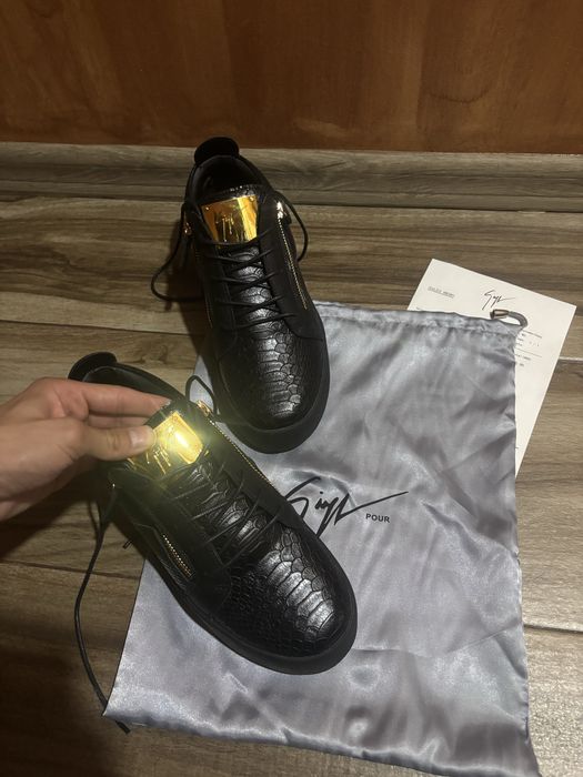 Мъжки обувки Guiseppe Zanotti 41 номер