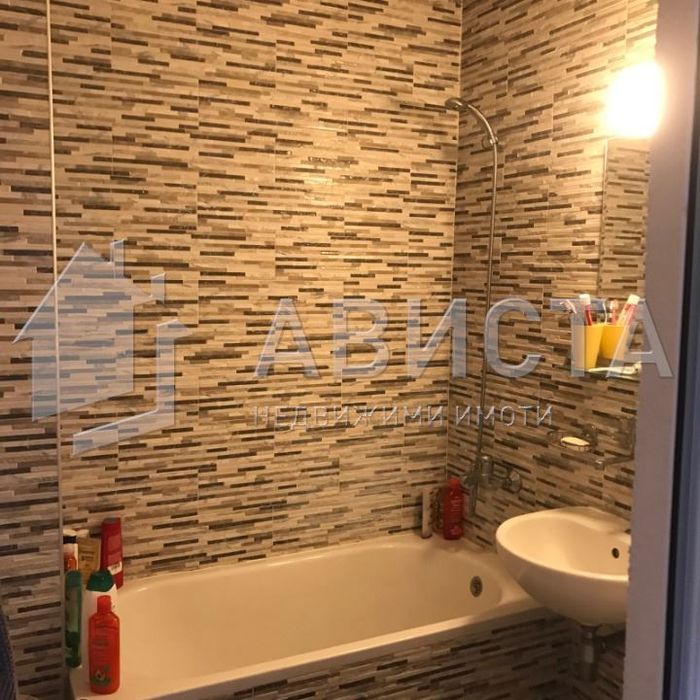 Дава се под наем Тристаен апартамент в София, Хиподрума - 87 кв.м за 600 € - Снимка #5