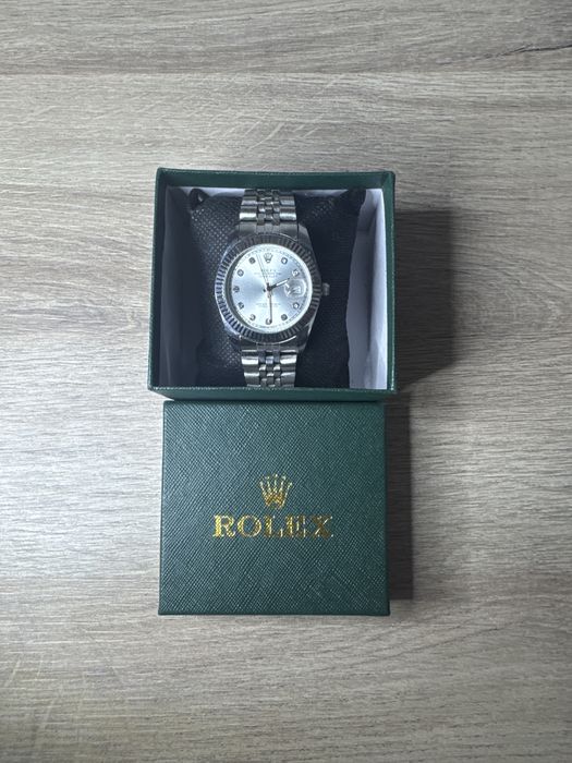 Луксозен часовник – Rolex Datejust стил
