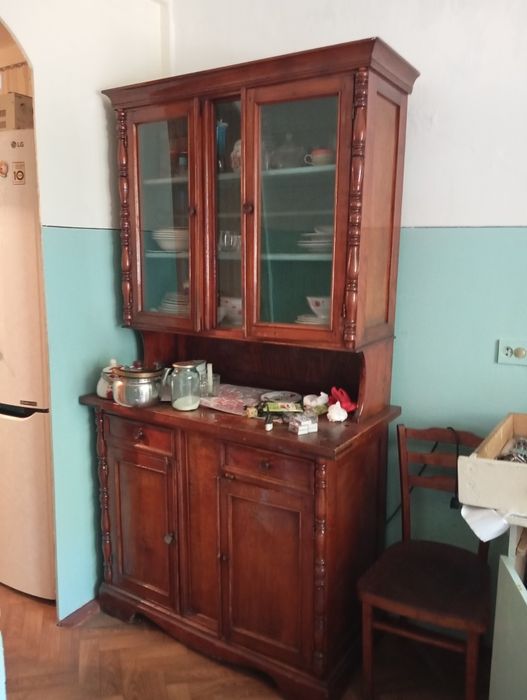 Стенка и шкаф отдам даром