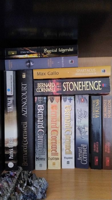 Colectie carti, CD-uri si DVD-uri 2
