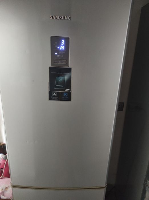 Холодильник рабочий