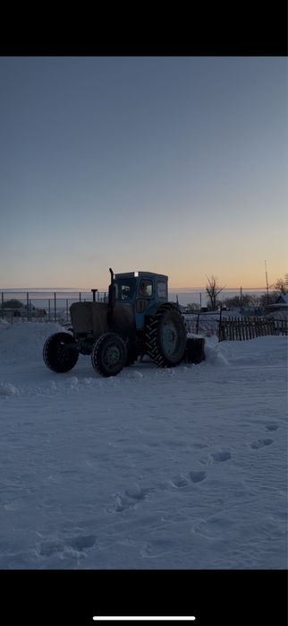 Продам трактор Т -40 двух- мастовый .