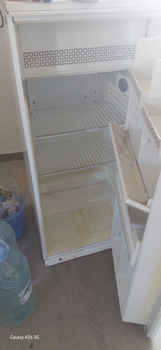 Хладилник голям      Хладилник