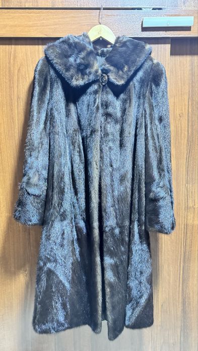 Продам Норковую шубу