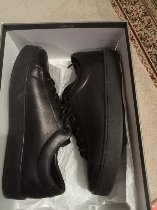 Кроссовки кожаные женские TENDANCE