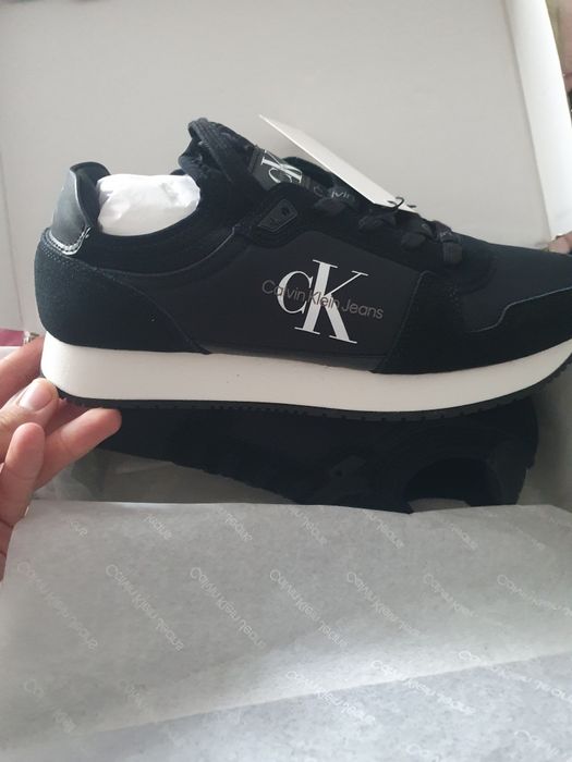 Vând adidași Calvin Klein Jeans mărimea 42,5 43