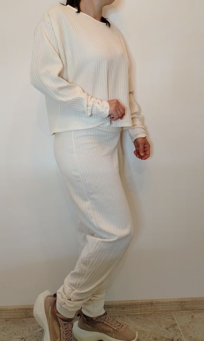 Комплект от две части  OASIS