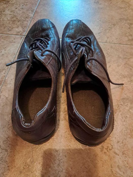 Продавам мъжки обувки номер 41 естествена кожа