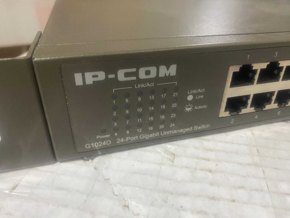 Switch cu 24 porturi Gigabit IP-COM G1024D, 10/100/1000 Mbps