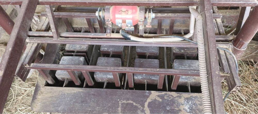 Апарат для пескоблока