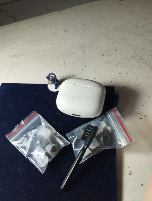 Слуховой аппарат F20D1 – Rechargeable CIC | Компактный и Надёжный|