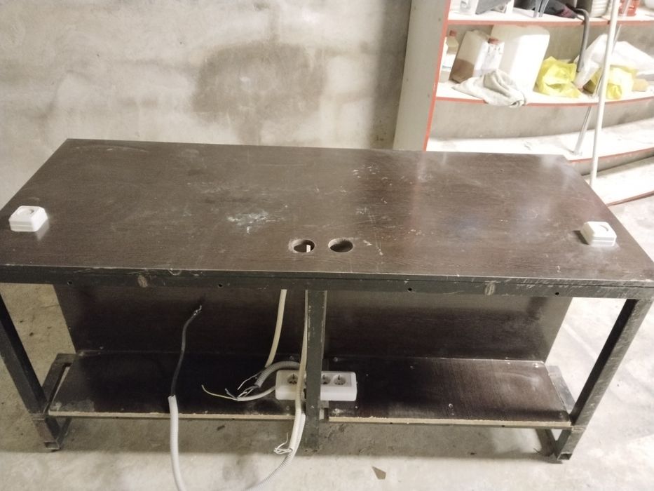 Стол для компьютера