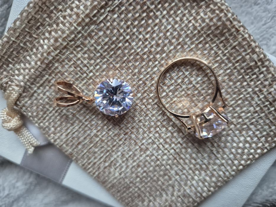 Комплект с голям циркон