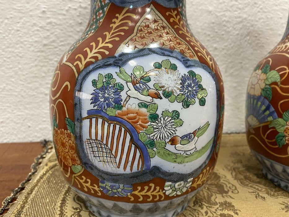 Големи холандски вази от порцелан