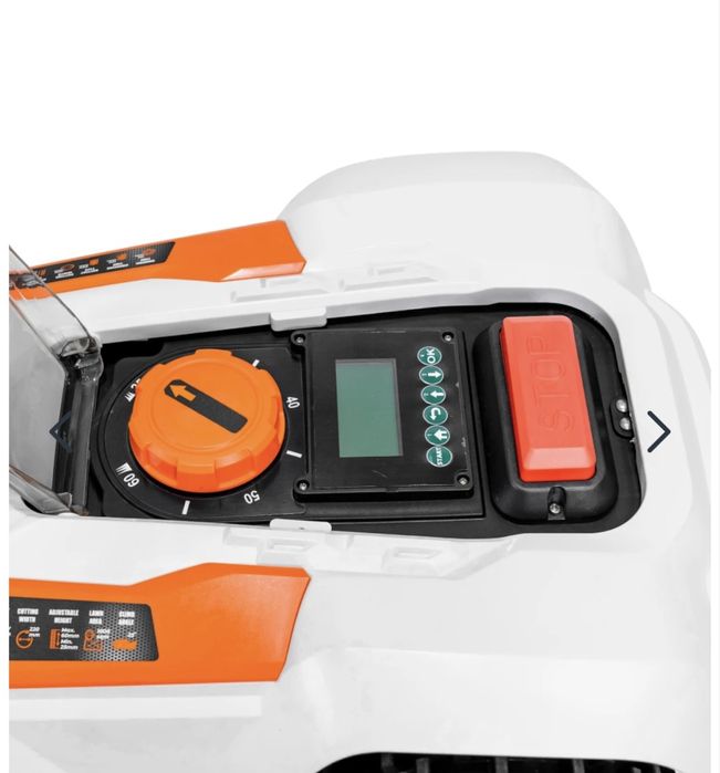 robot tuns gazonul / gradina