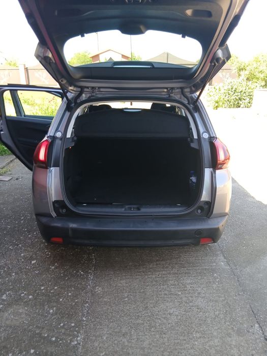 VÂND/ SCHIMB Peugeot 2008, 2018,facelift , 2018 1.2 benzina