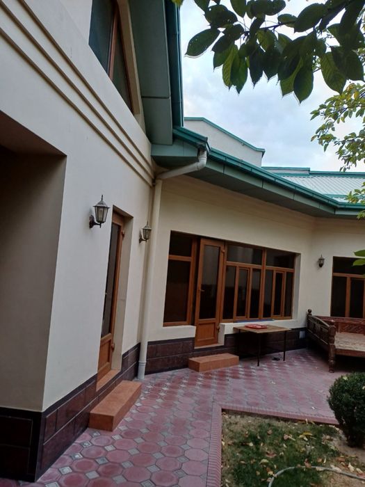 Уй сотилади 4.76 сотих