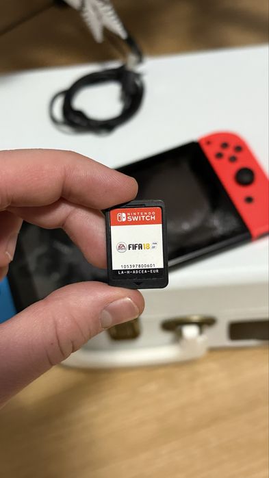 Consola NINTENDO Switch Perfect Functional + FIFA 18  ( doar Offline)