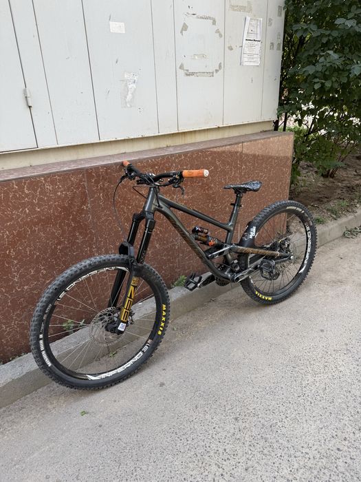 Продам Commencal Clash