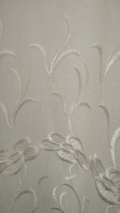 Продам тюль белого цвета