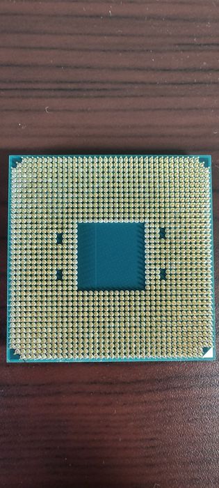 Процессор AMD Ryzen 7 3700X