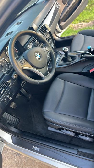 BMW 320d E90, 2.0 Diesel, Berlină, stare bună