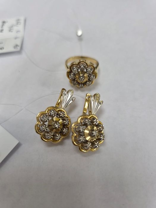 Продаётся набор золота 13гр, бриллиант новый