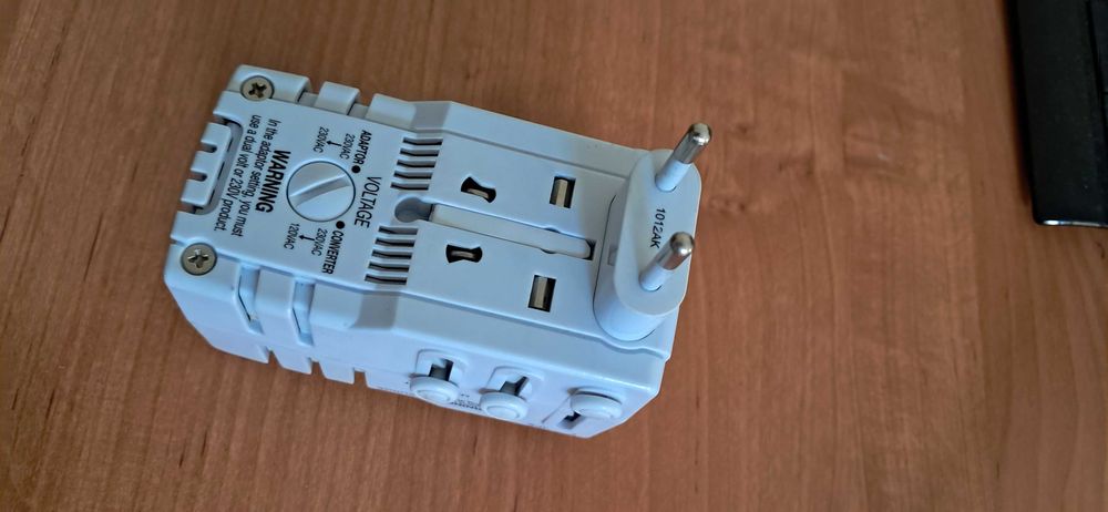 Multi adapter - Travel Smart (NEW)