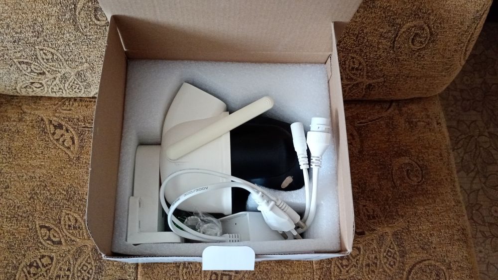 Видеокамера с 2-ра камера - UHD