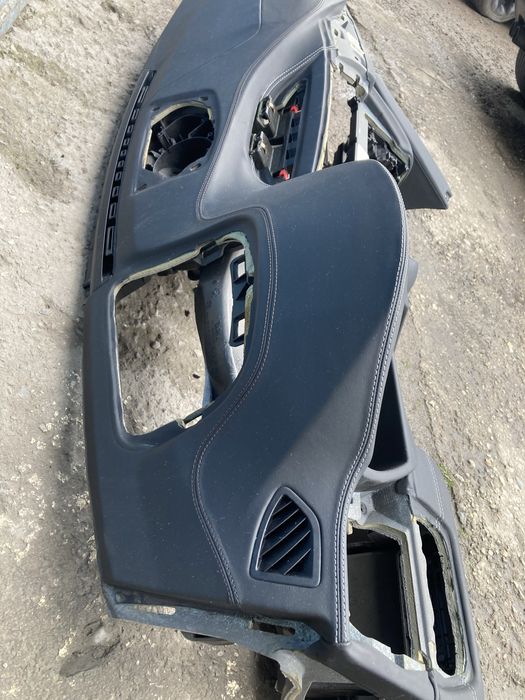 Кожено Табло за бмв Ф3 (Ф30/31/32//33/34)