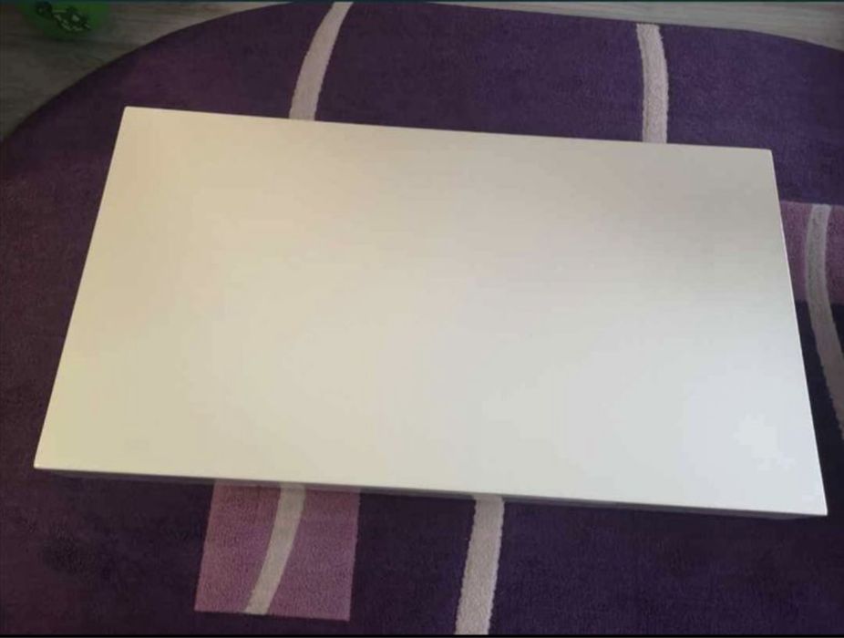 Măsuță living din pal și sticla