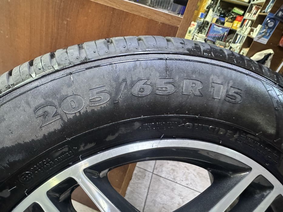 Продам комплект колес